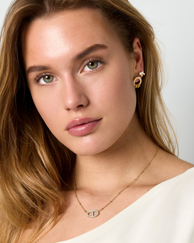 Collier Pendentif Ovale & Zircons Dorés