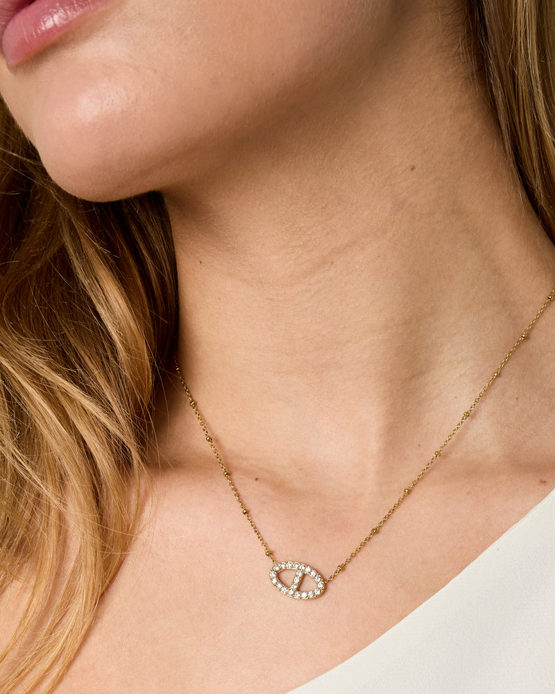 Collier Pendentif Ovale & Zircons Dorés